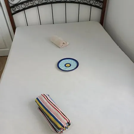 Silent Corner 4